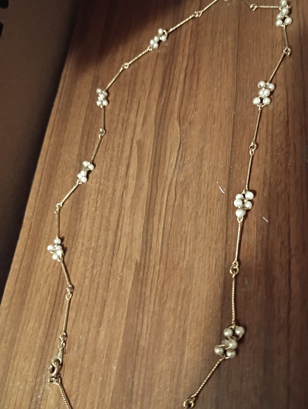 Vintage Signed AVON GoldTone Faux Pearl Cluster Chain Wedding Retro 22” Necklace